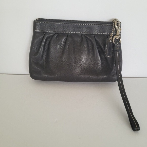 Coach Solid Black Wallet Wristlet Clutch 6x4 Zip Pouch Small Bag Geniue Leather - Picture 1 of 10